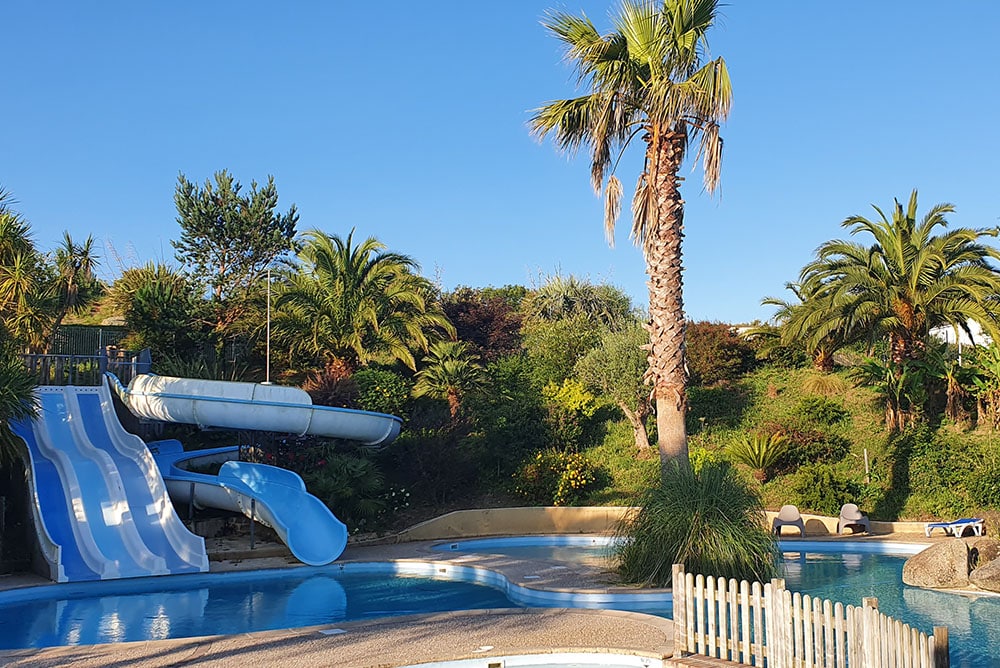 camping-goulet-campings-brest-finistere-piscine-toboggans camping goulet campings brest finistere swimming pool slides