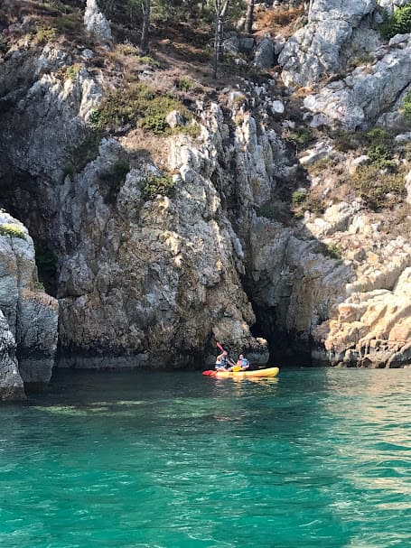 crozon kayak morgat grottes